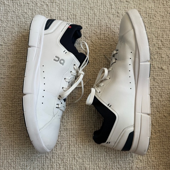 On Running Men's | The Roger Sneakers White Midnight Blue ~ US 11 - Picture 5 of 9